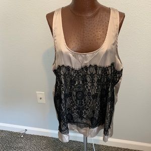 Yuni Los Angeles dressy tank top❄️